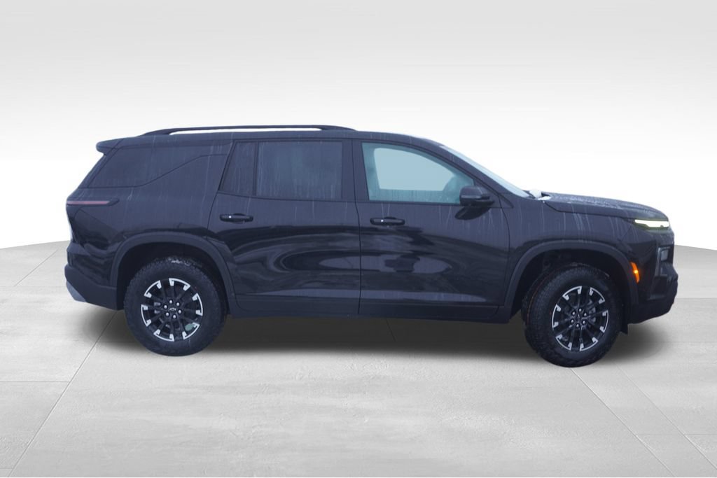 New 2026 Chevrolet Traverse Z71 w/ Driver Confidence Package AWD/4WD image 3