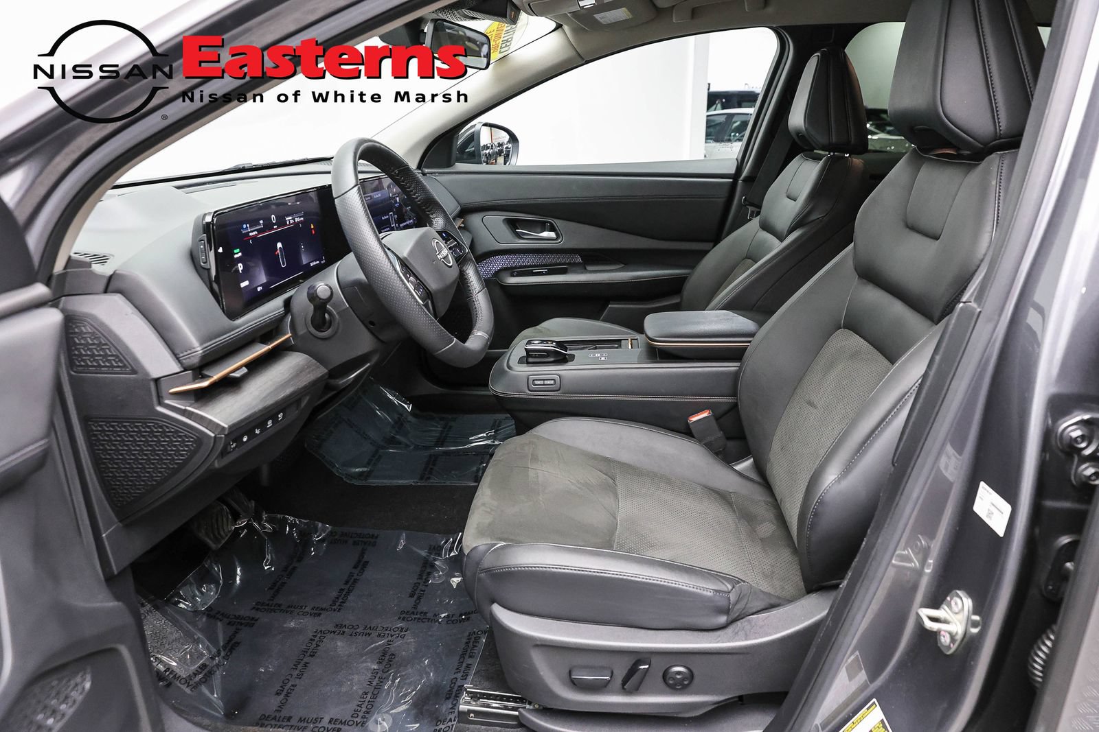 Used 2023 Nissan Ariya FWD image 14