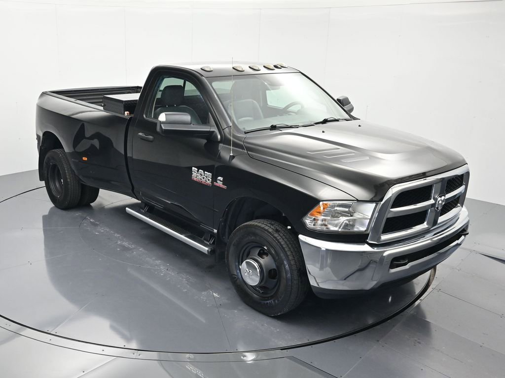 Used 2017 RAM 3500 Tradesman w/ Chrome Appearance Group AWD/4WD image 27