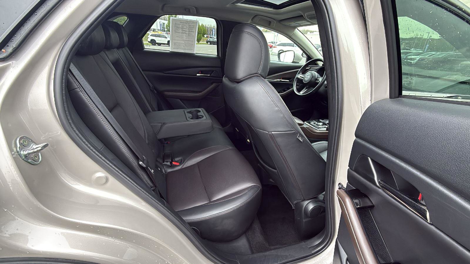 Used 2023 MAZDA CX-30 AWD 2.5 S w/ Premium Package image 18