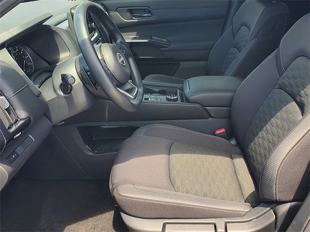 New 2025 Nissan Pathfinder S image 22