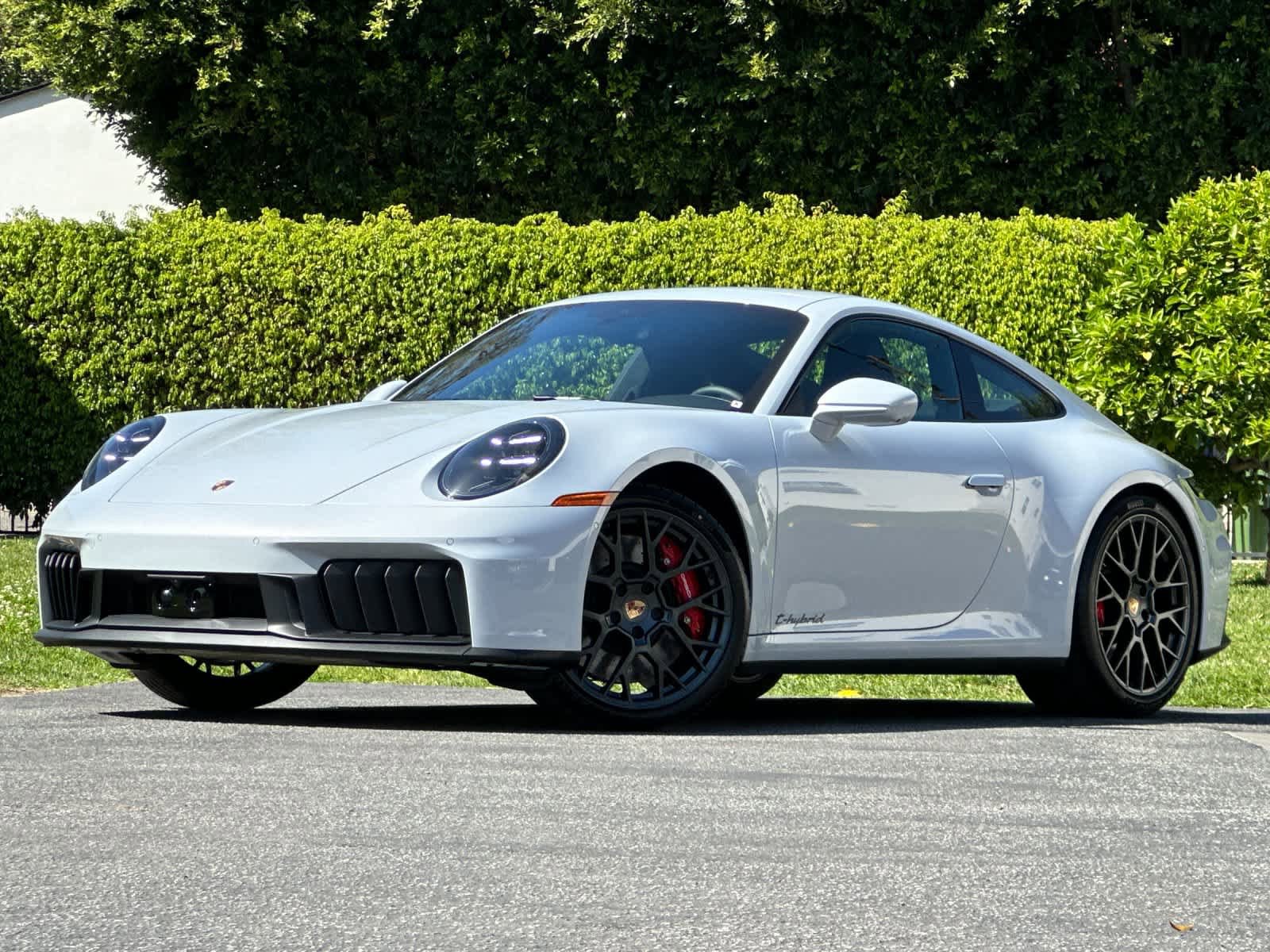 New 2026 Porsche 911 Carrera GTS RWD image 1