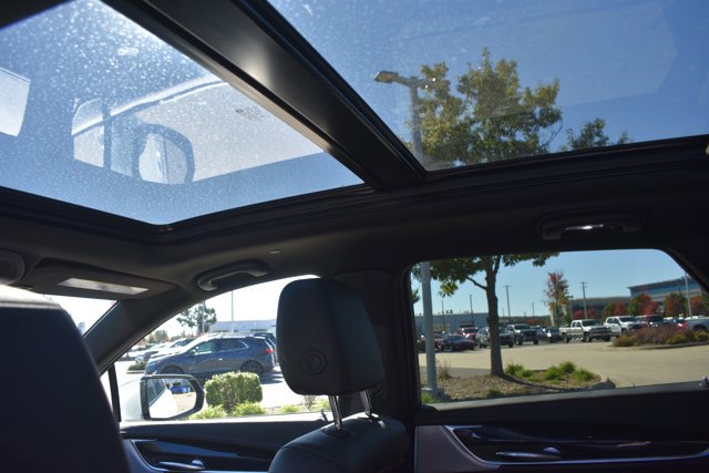 Used 2025 Cadillac XT5 Premium Luxury image 19