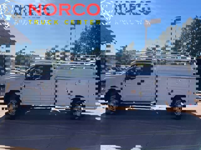 Used 2019 Ford F350 XL w/ Power Equipment Group image 4