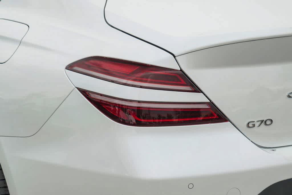 Used 2023 Genesis G70 2.0T w/ Sport Prestige Package RWD image 7