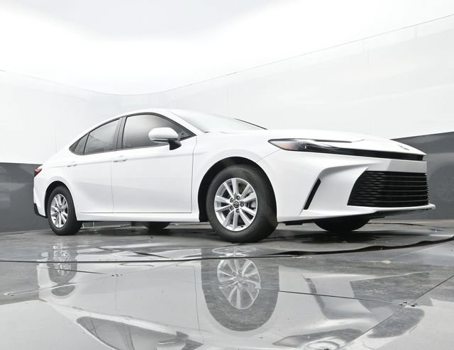 New 2026 Toyota Camry LE FWD image 22