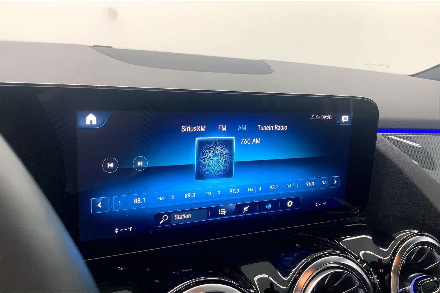 Certified 2023 Mercedes-Benz GLA 250 4MATIC image 23