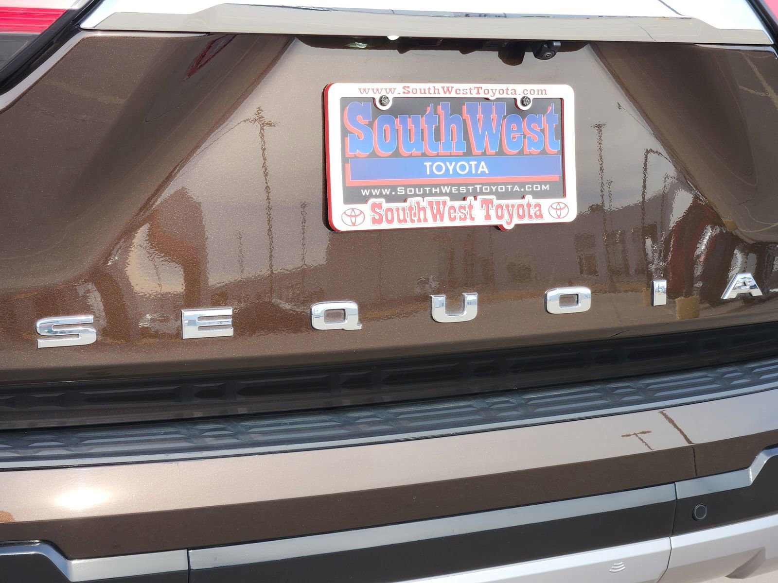 Used 2023 Toyota Sequoia Limited image 13