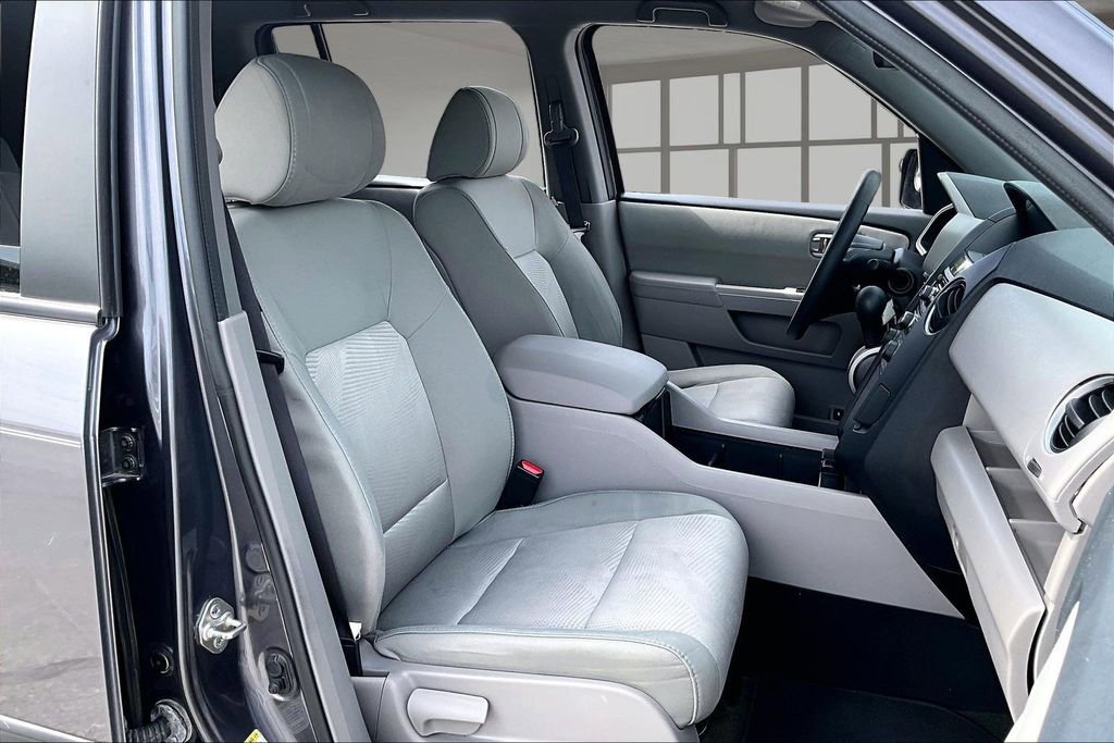 Used 2015 Honda Pilot LX image 27