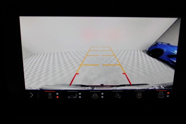 Used 2024 GMC Sierra 1500 AT4 w/ Technology Package image 5