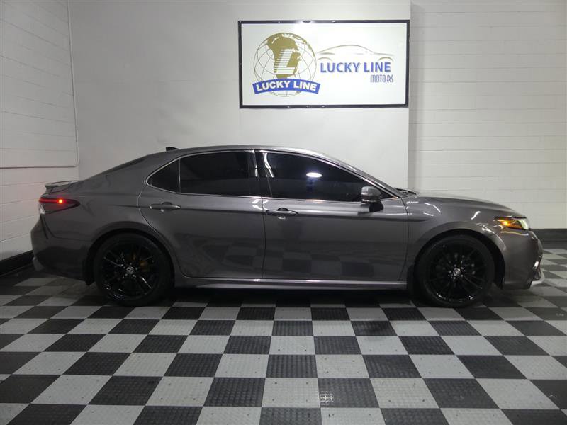 Used 2023 Toyota Camry XSE image 6