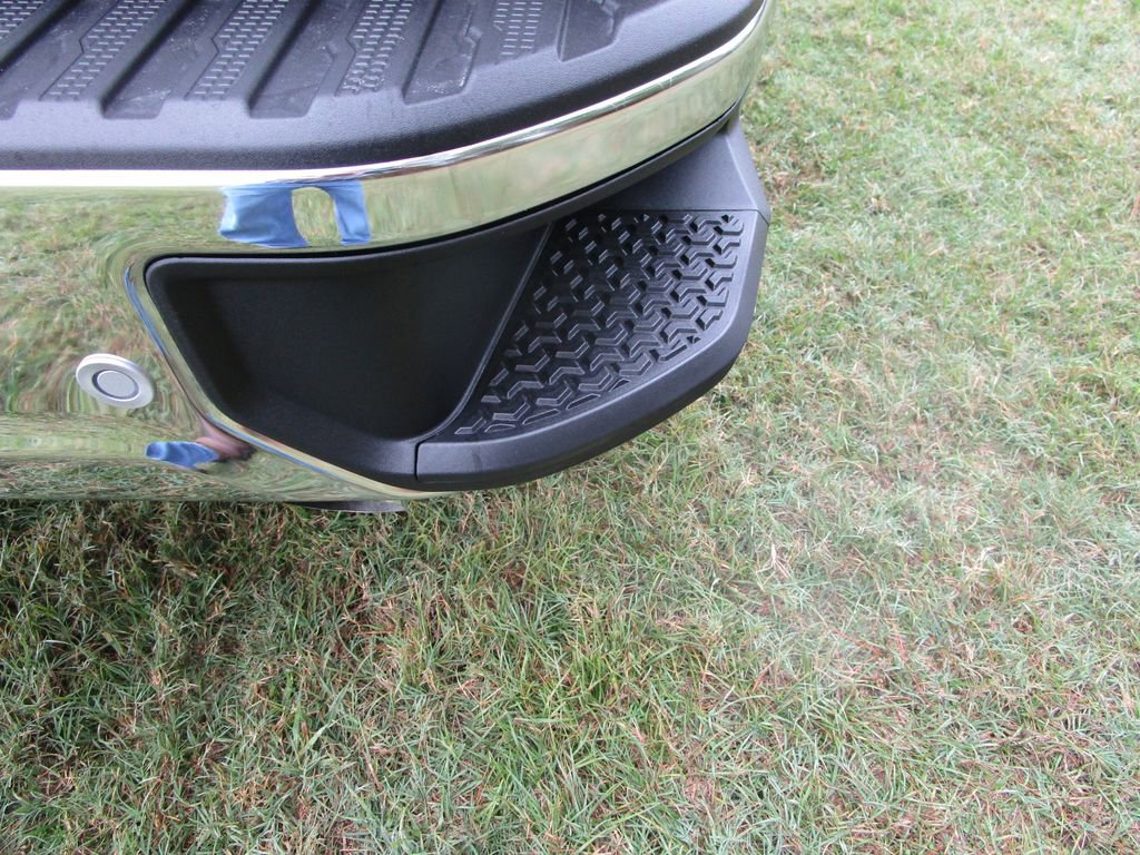 New 2026 GMC Sierra 2500 SLE w/ SLE Value Package; image 12