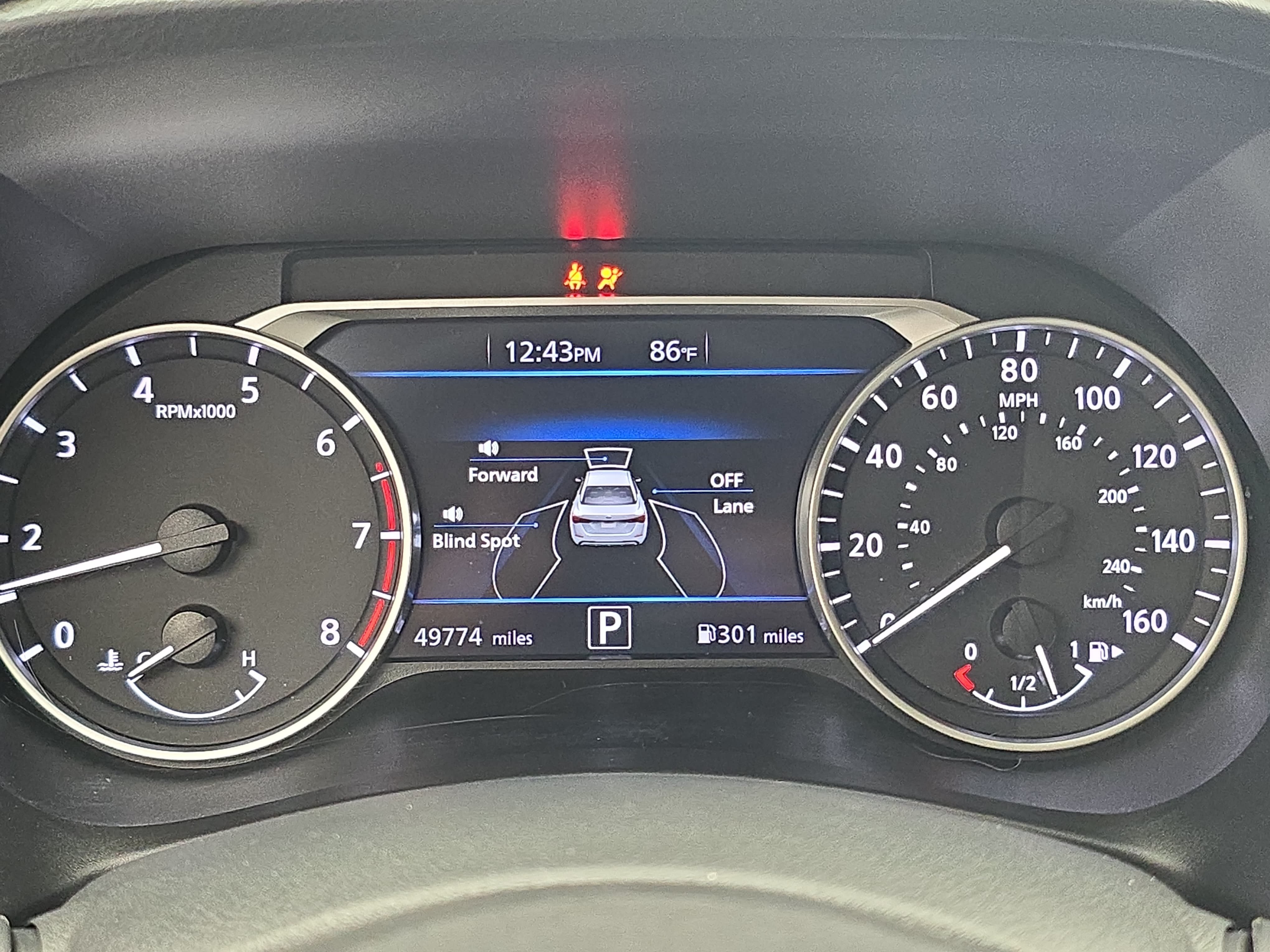 Used 2025 Nissan Sentra SV FWD image 18