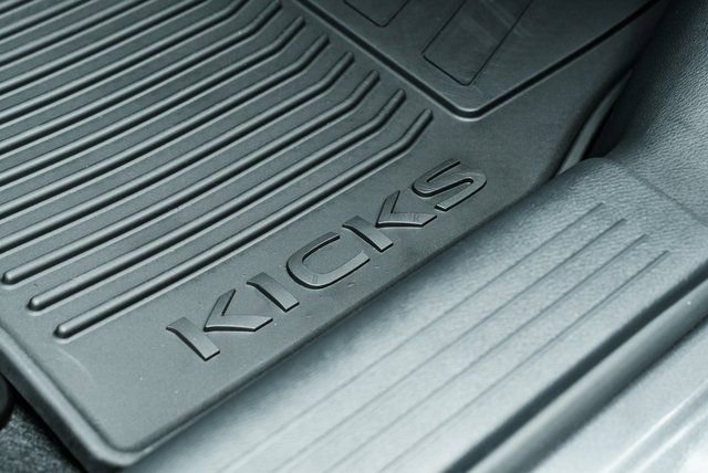 New 2025 Nissan Kicks Play S image 26