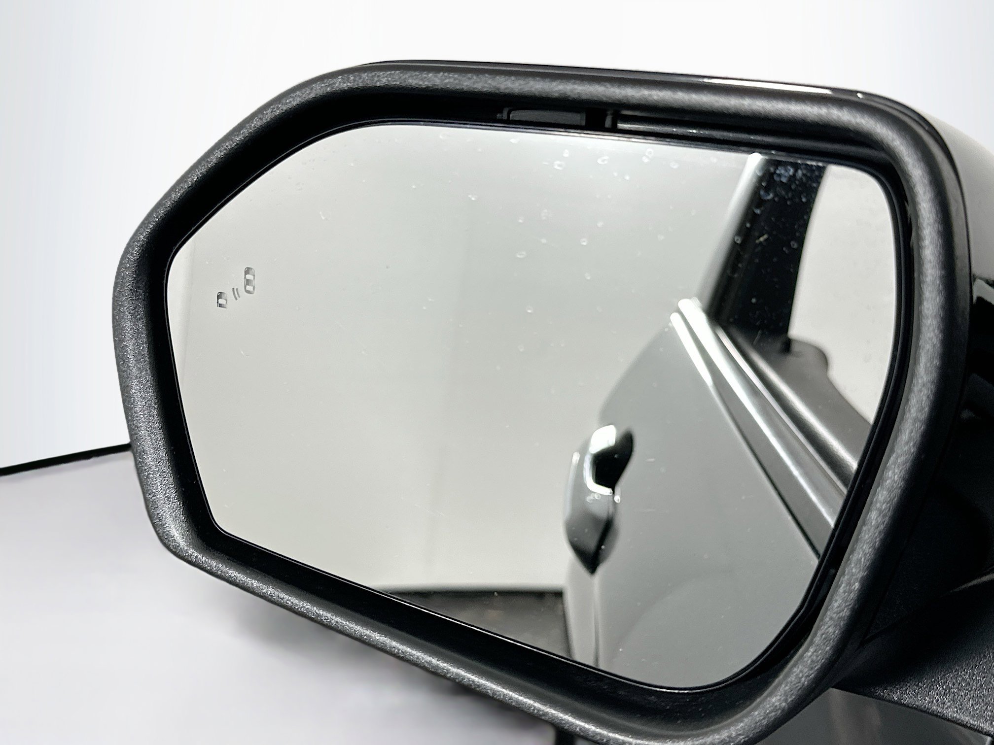 Used 2024 Ford Explorer Limited image 16