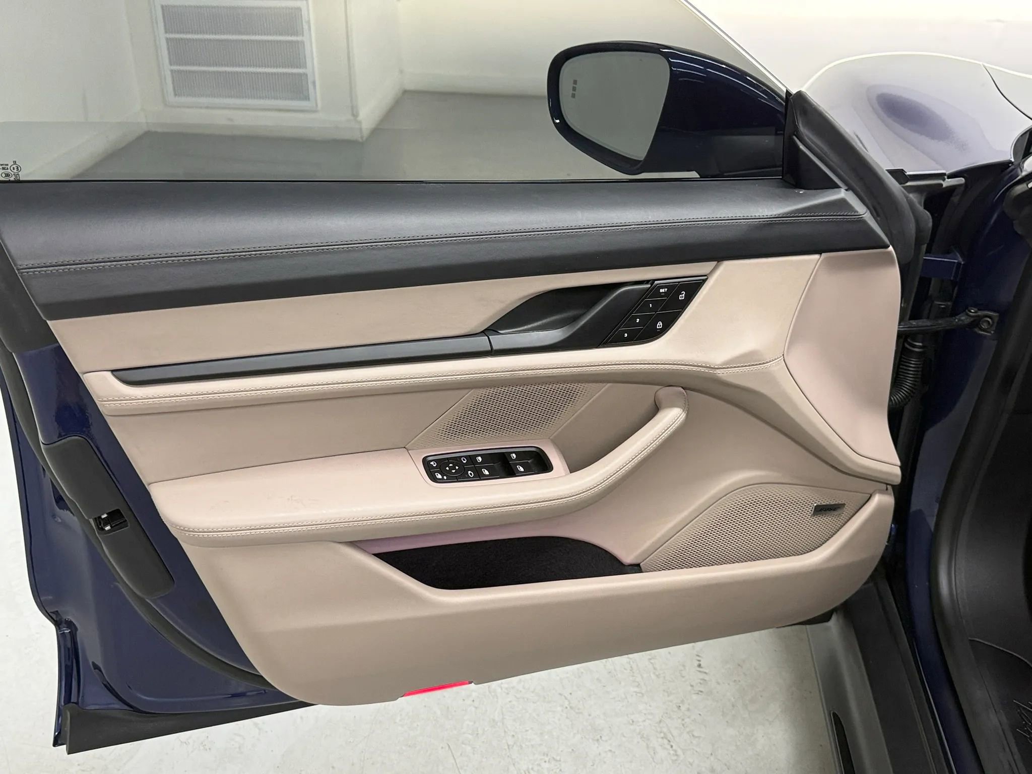 Used 2023 Porsche Taycan GTS AWD/4WD image 18