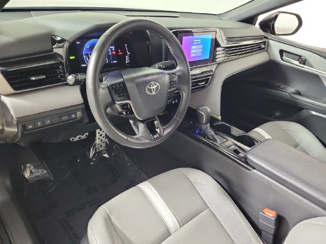 Used 2026 Toyota Camry SE FWD image 18