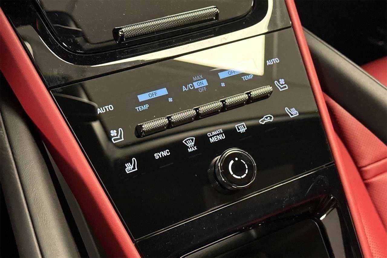 New 2025 Porsche Cayenne Coupe image 61