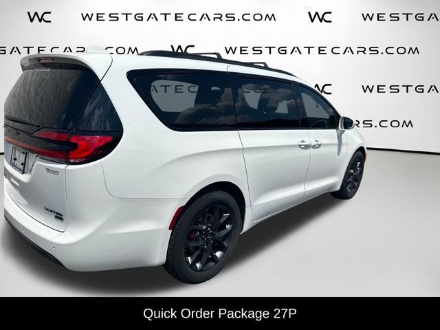 Used 2021 Chrysler Pacifica Limited w/ Uconnect Theater Family Group AWD/4WD image 4