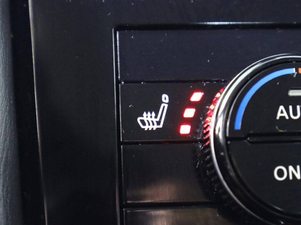 Used 2021 Nissan Armada SV image 24