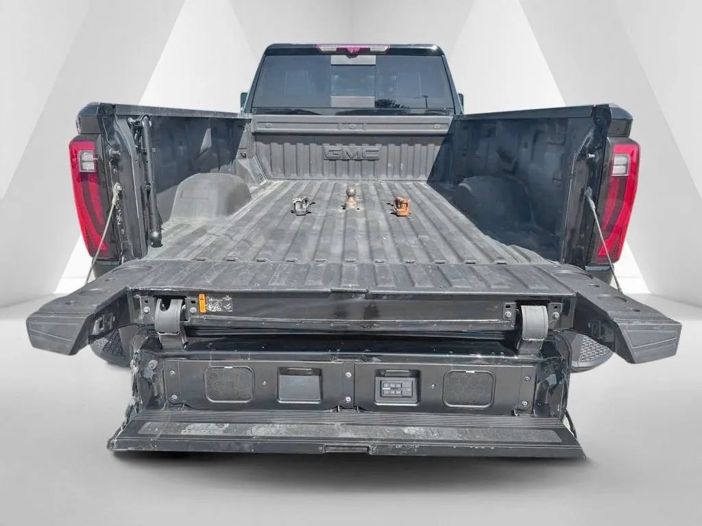 Used 2025 GMC Sierra 3500 Denali Ultimate AWD/4WD image 35