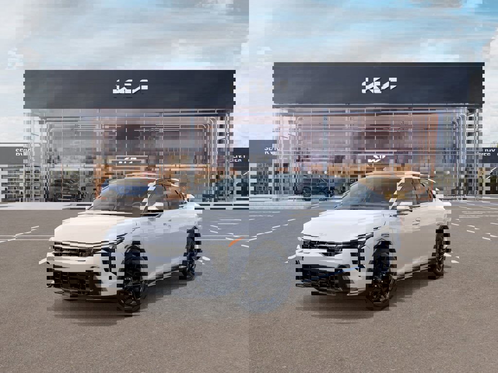 New 2025 Kia K4 GT-Line Turbo image 1
