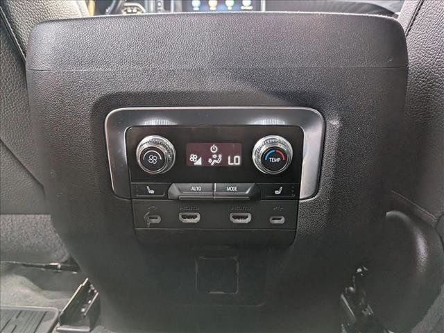 Used 2021 GMC Yukon XL Denali w/ Denali Premium Package image 16