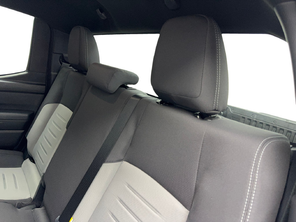 Used 2025 Toyota Tacoma TRD Sport AWD/4WD image 35