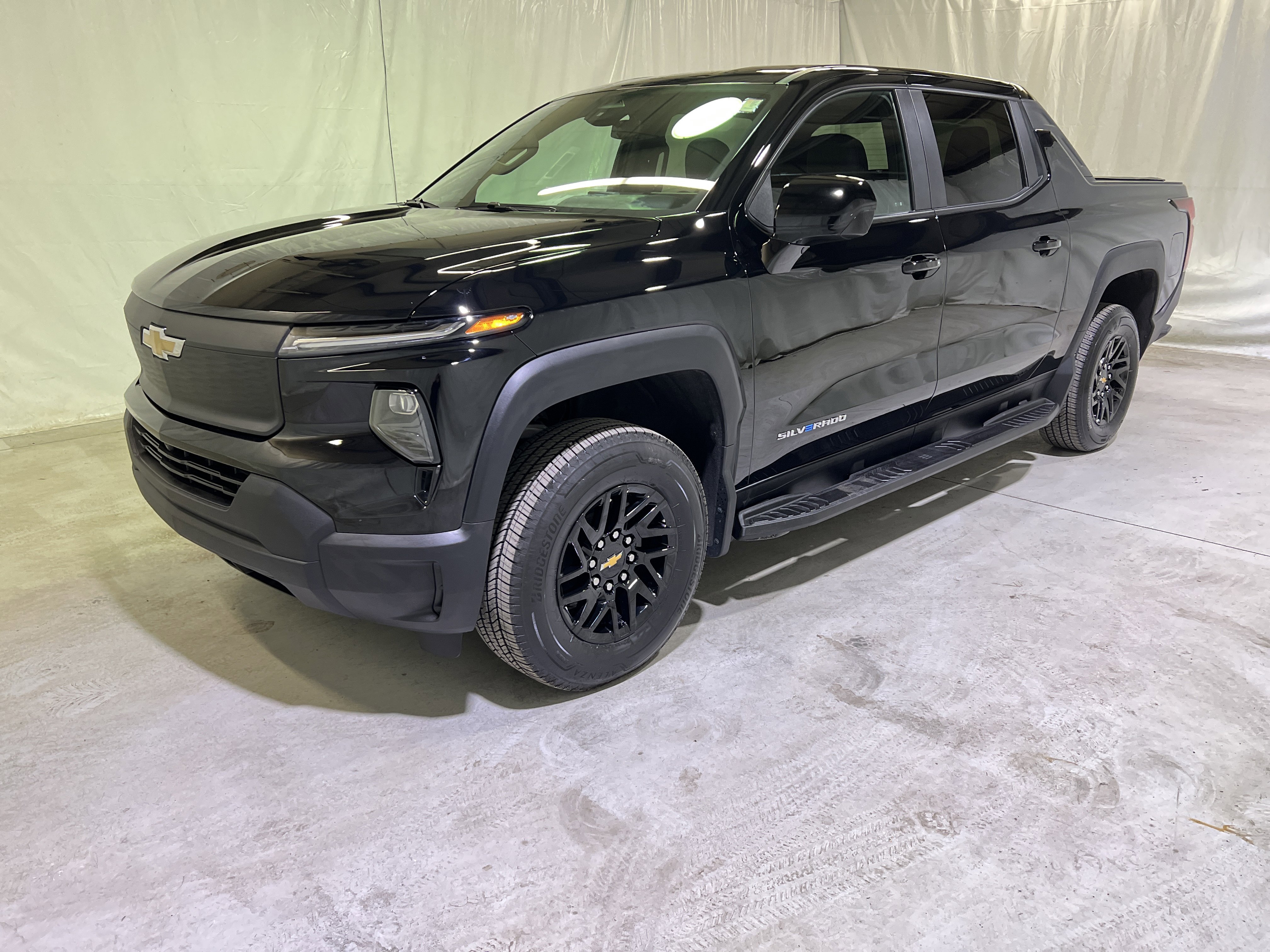 Used 2024 Chevrolet Silverado EV W/T image 6