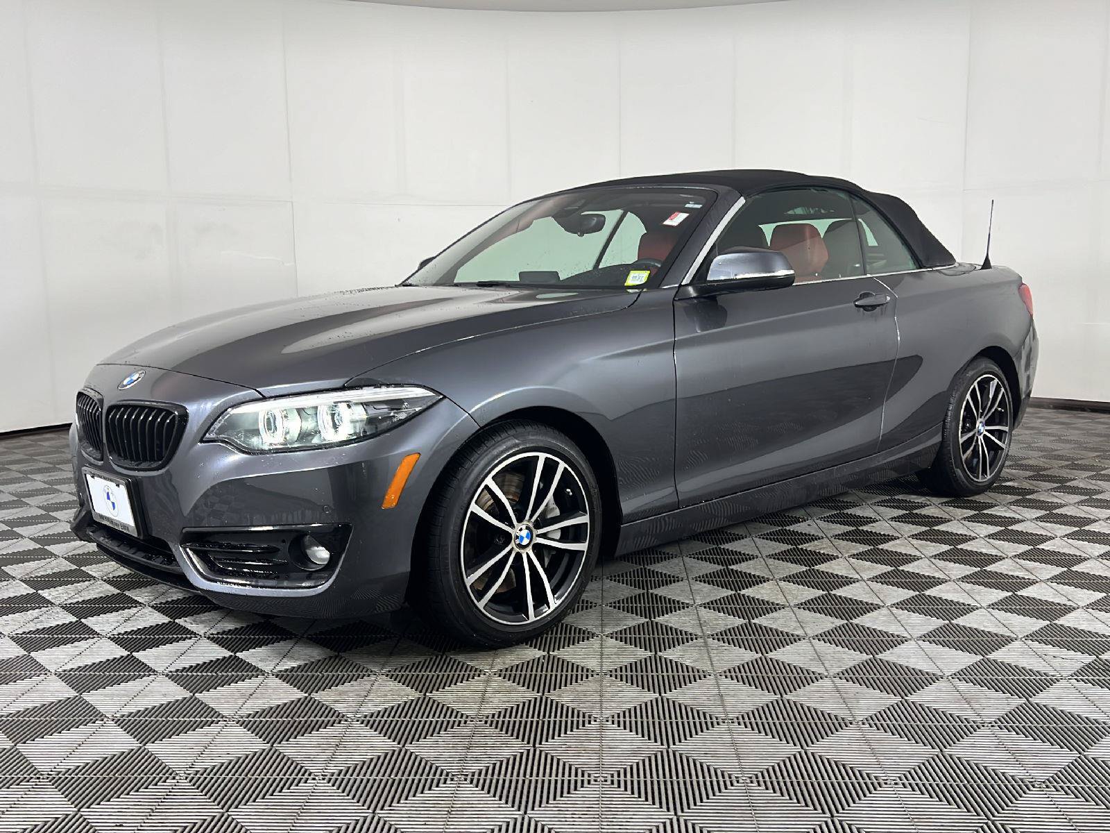 Used 2021 BMW 230i xDrive Convertible w/ Premium Package AWD/4WD image 12