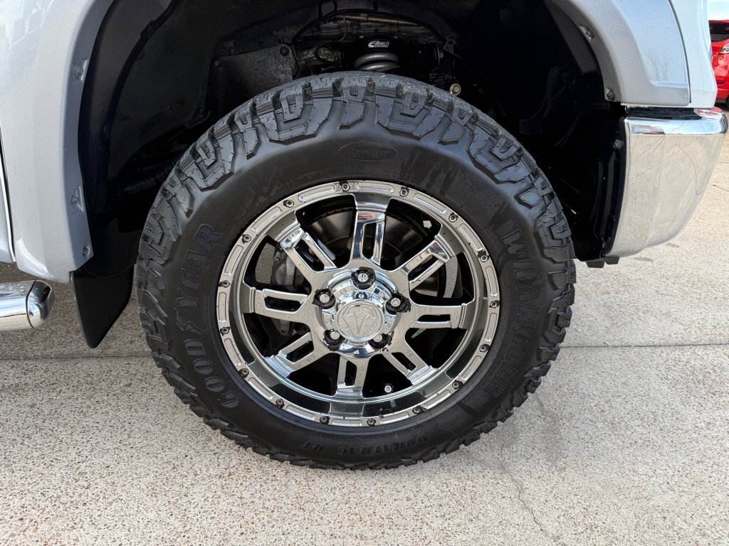 Used 2015 Toyota Tundra SR5 w/ SR5 Upgrade Package image 15