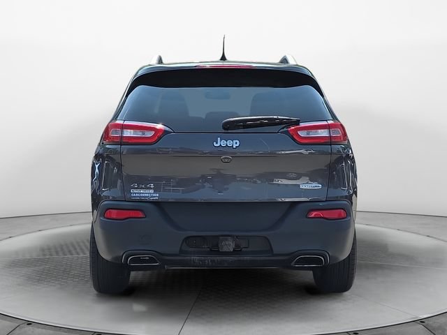 Used 2018 Jeep Cherokee Latitude Plus w/ Cold Weather Group AWD/4WD image 4