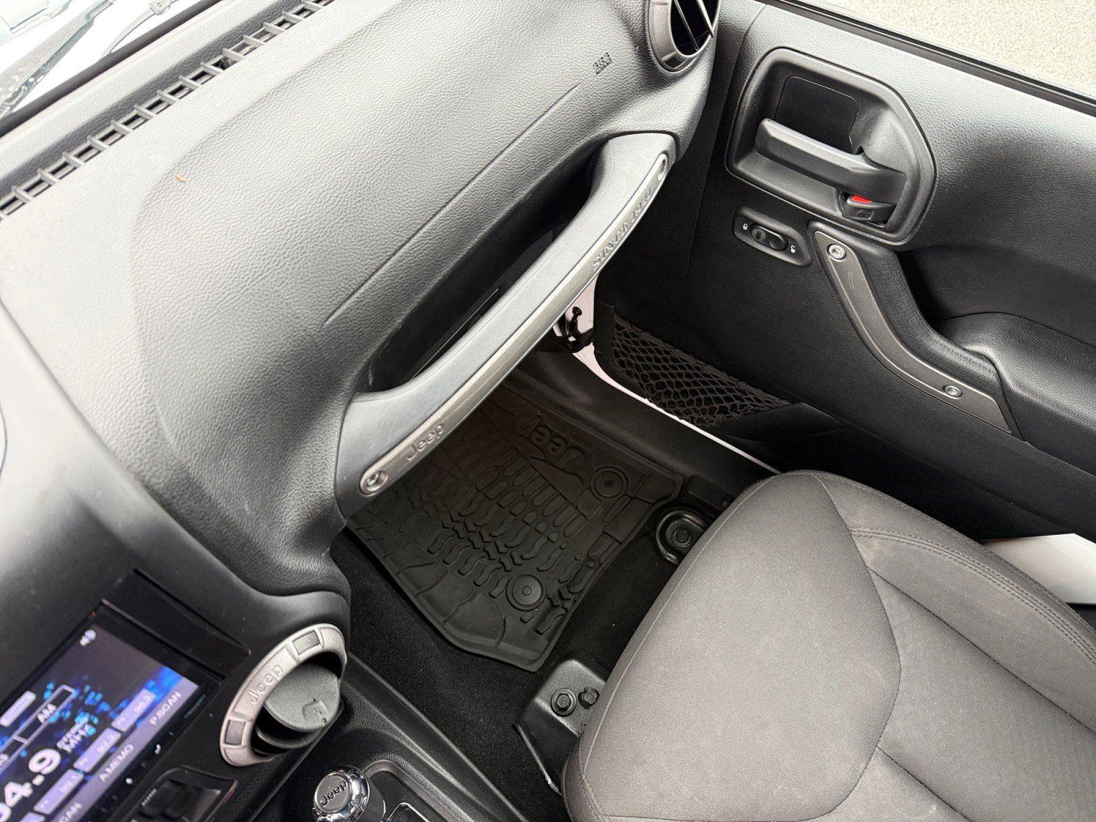 Used 2017 Jeep Wrangler Unlimited Sport w/ Quick Order Package 24S image 29