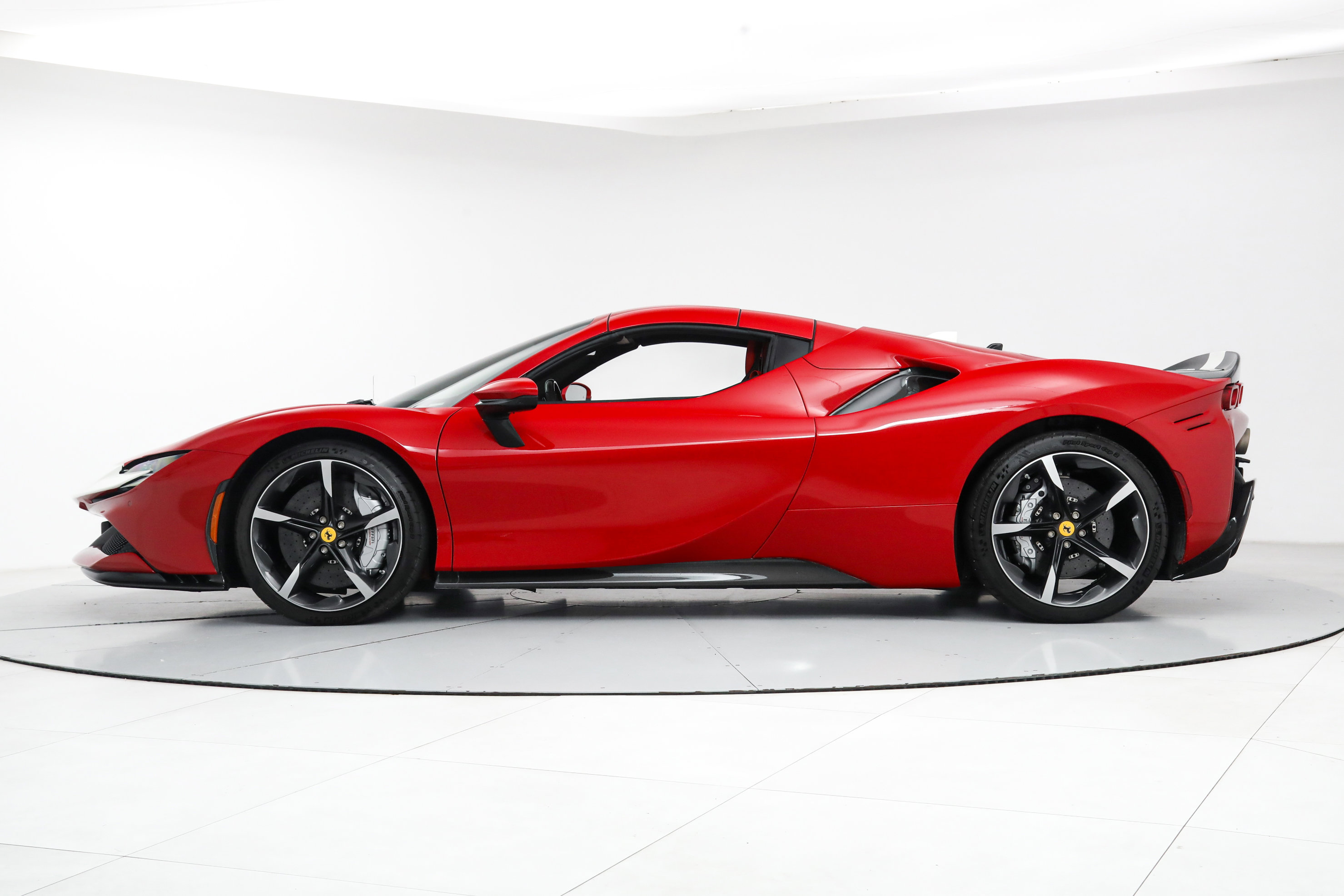 Certified 2022 Ferrari SF90 Spider image 21