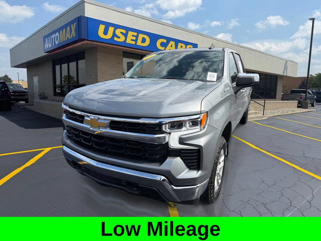 Used 2023 Chevrolet Silverado 1500 LT AWD/4WD image 1
