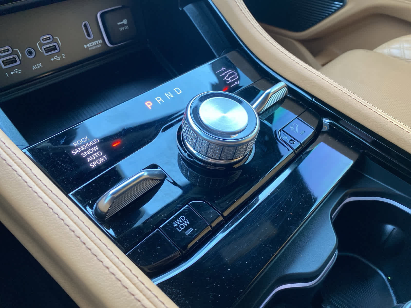 Used 2023 Jeep Grand Cherokee Summit image 13