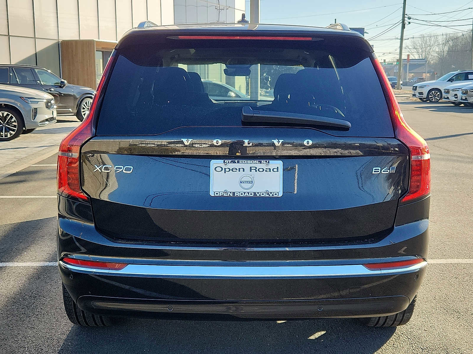 Used 2026 Volvo XC90 B6 Ultra w/ Protection Package image 5