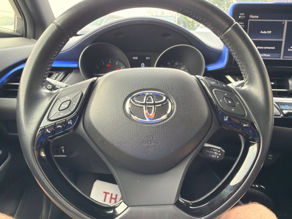 Used 2021 Toyota C-HR XLE FWD image 26