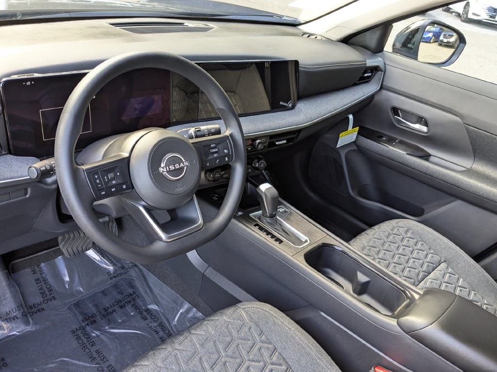 New 2026 Nissan Kicks SV AWD/4WD image 14
