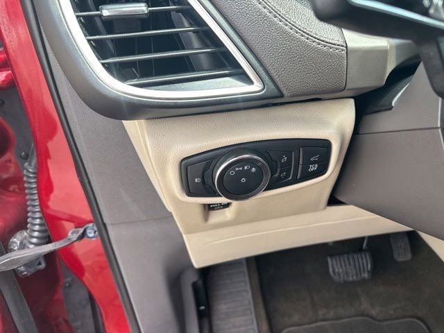 Used 2019 Lincoln Nautilus Select AWD/4WD image 18