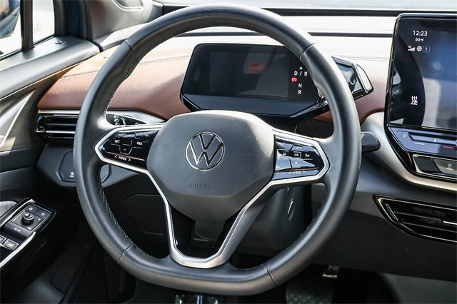 Used 2023 Volkswagen ID.4 Pro image 16