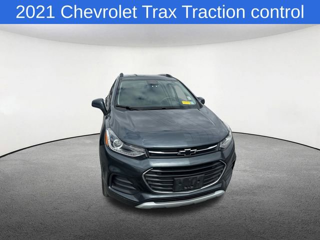 Used 2021 Chevrolet Trax LT w/ LT Convenience Package image 15