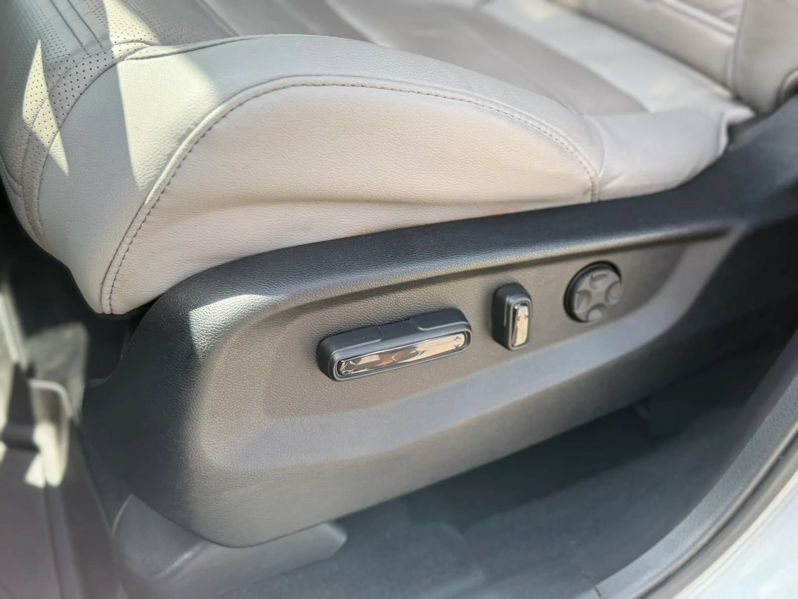 Used 2018 Honda CR-V EX-L image 32