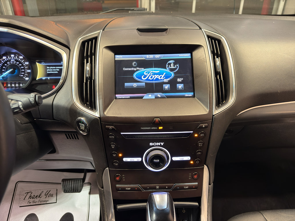 Used 2015 Ford Edge Titanium AWD/4WD image 18