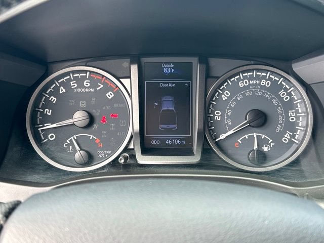 Used 2020 Toyota Tacoma TRD Off-Road w/ TRD Premium Off Road Package AWD/4WD image 51