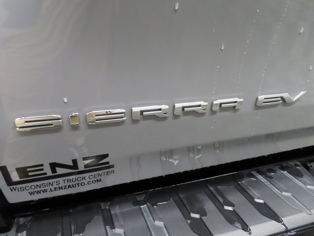Used 2025 GMC Sierra EV Denali image 60