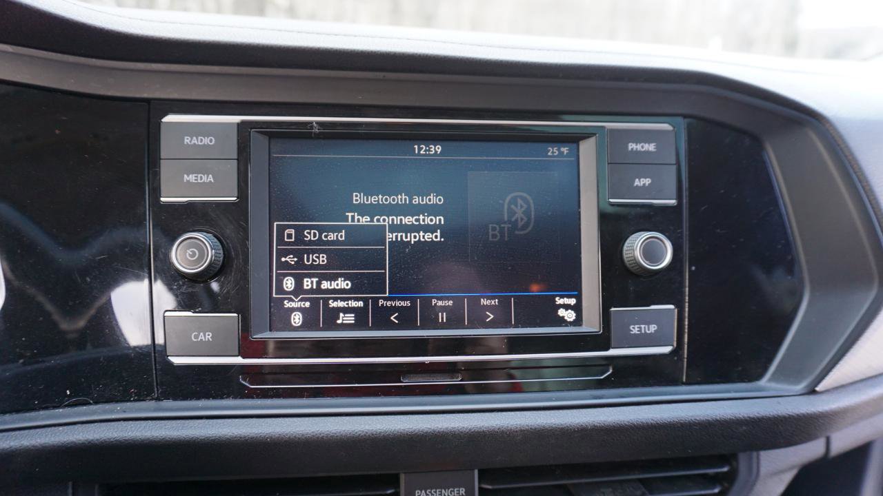 Used 2019 Volkswagen Jetta R-Line image 17