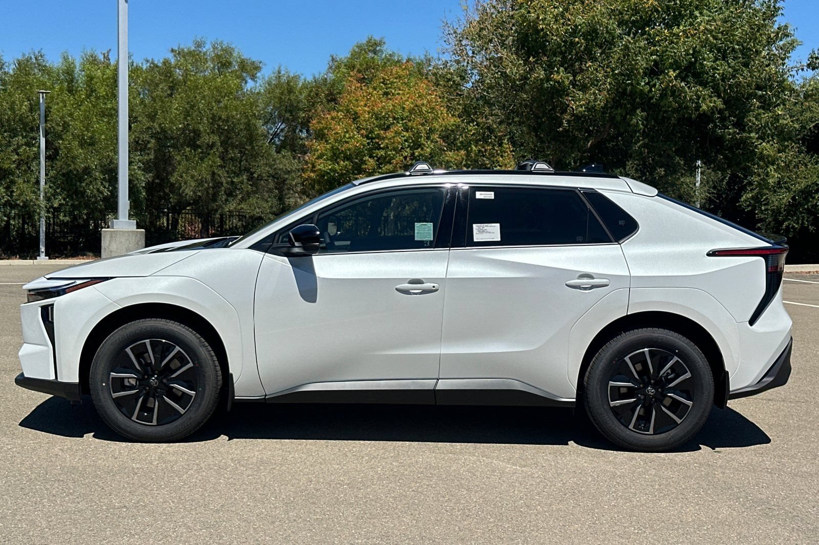 New 2026 Toyota bZ FWD image 9