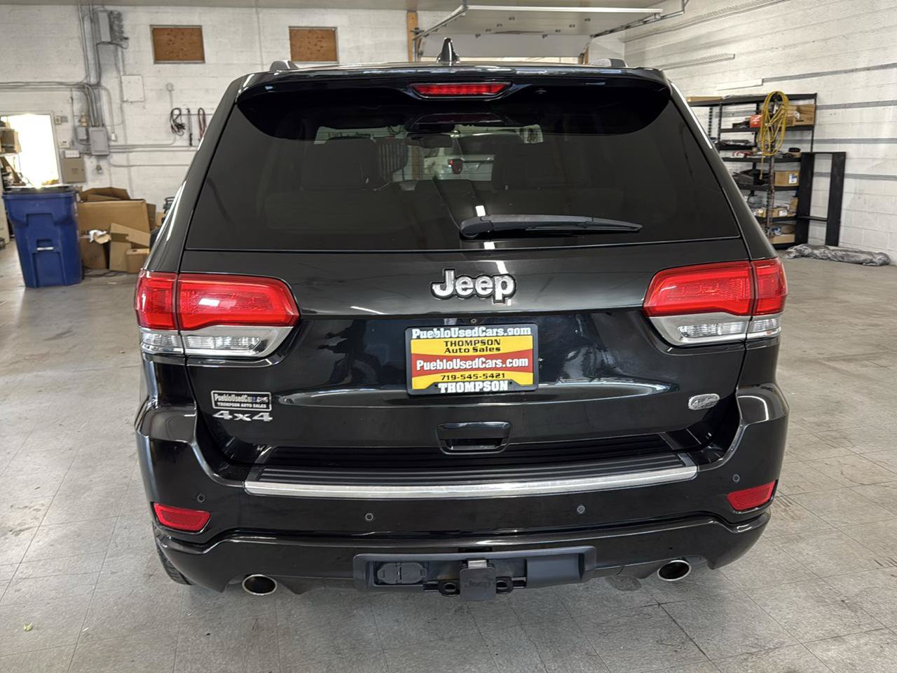 Used 2015 Jeep Grand Cherokee Overland AWD/4WD image 3