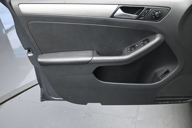 Used 2018 Volkswagen Jetta SE FWD image 20
